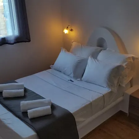 Chill Out * Mykonos Town